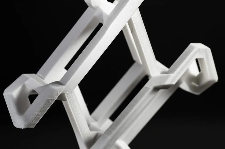 Material-specific overhang strategies: Optimizing angles for PLA, PETG, and ABS