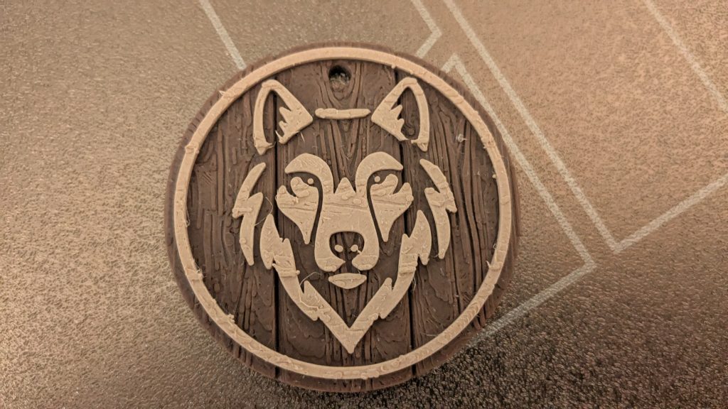 Wolf Head Keychain –Wood-Style Texture 2