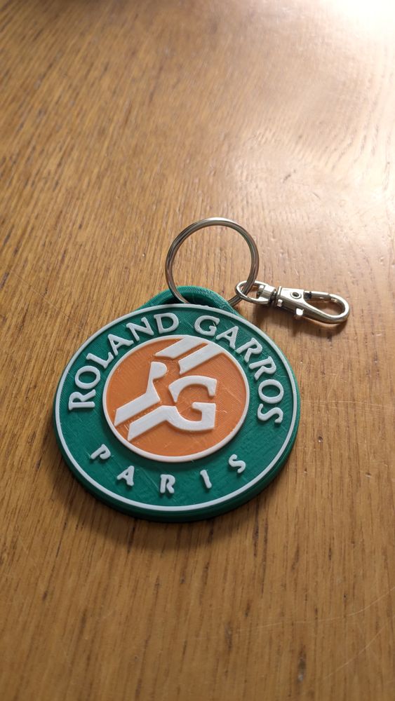 Roland Garros Keychain - 2 version 8