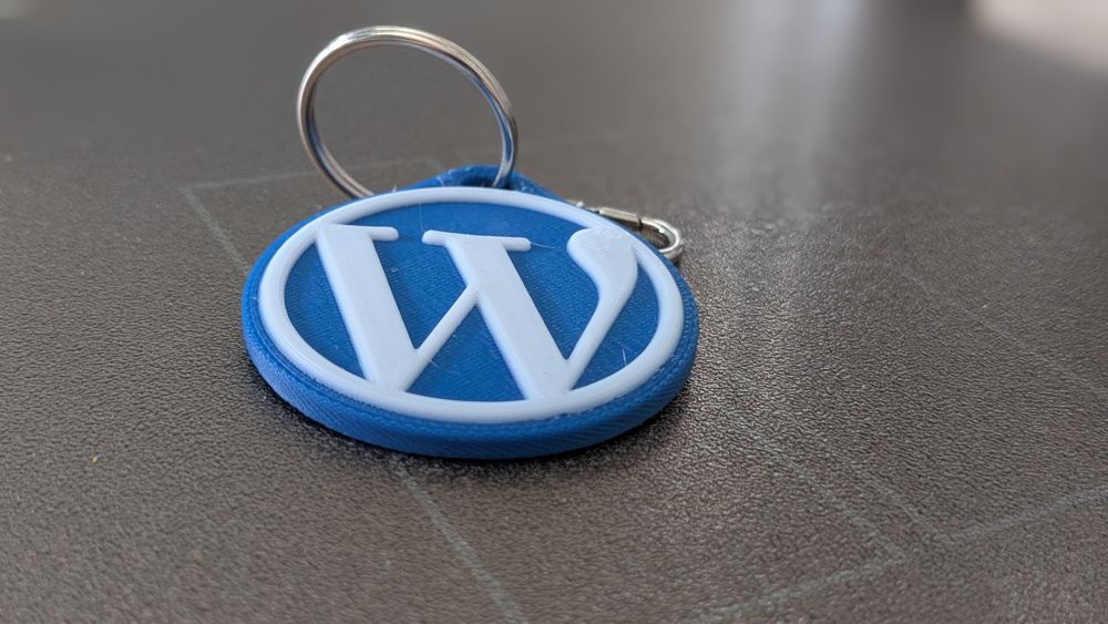 WordPress Logo Keychain 3